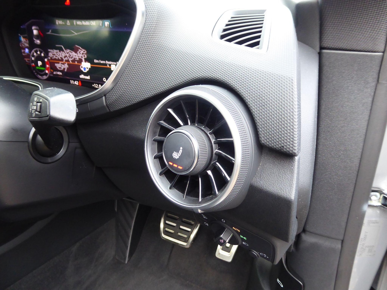 Used Audi TT for sale - 77326236: Photo 16