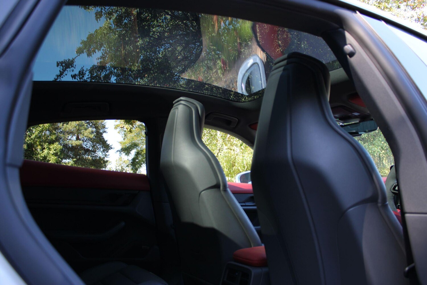 Used Porsche Taycan for sale - 77360000: Photo 11