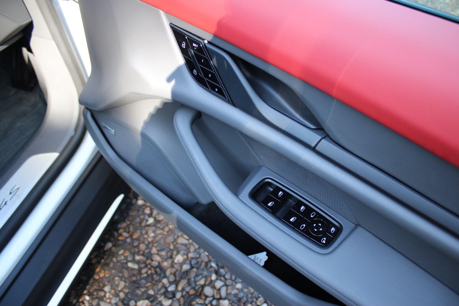 Used Porsche Taycan for sale - 77360000: Photo 34