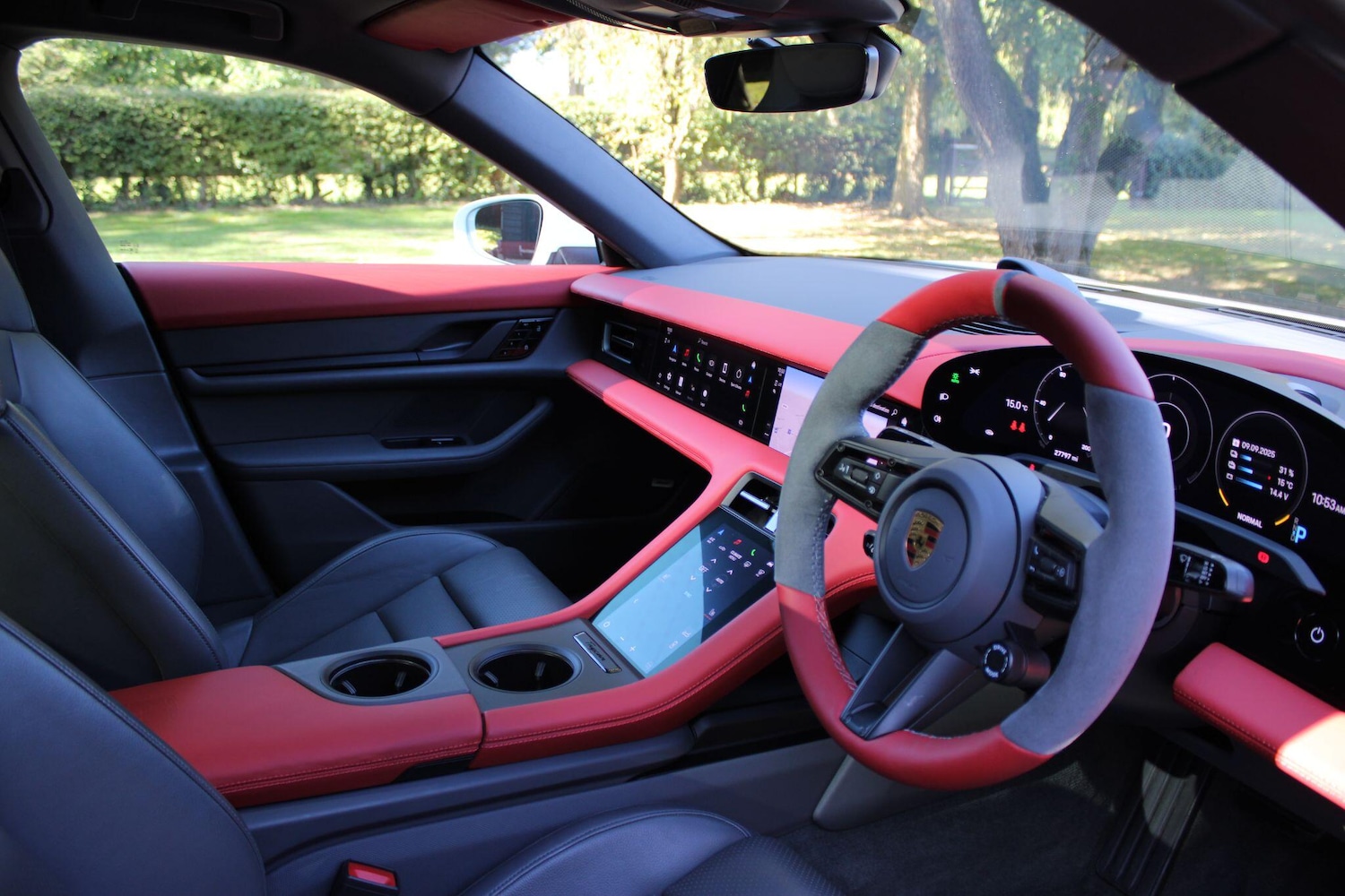 Used Porsche Taycan for sale - 77360000: Photo 7