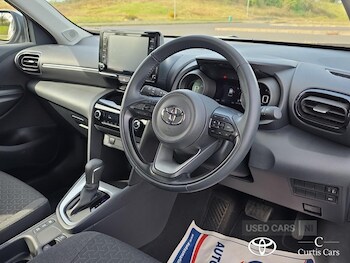 Used Toyota Yaris Cross 2022 for sale - 78128650: Photo