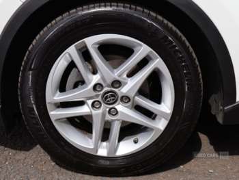 Used Toyota C-HR 2023 for sale - 74554646: Photo