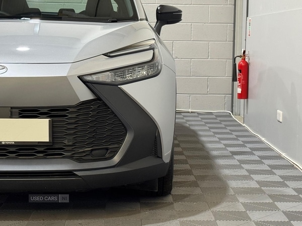 Used Toyota C-HR 2024 for sale - 77244444: Photo 2