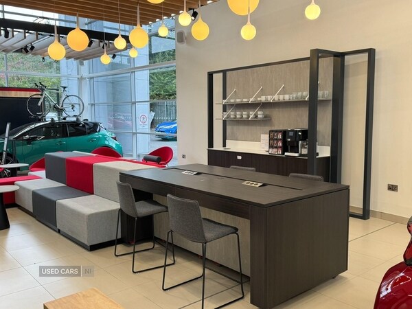 Used Toyota Hilux 2025 for sale - 77244363: Photo 8