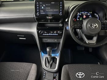 Used Toyota Yaris Cross 2023 for sale - 79806952: Photo