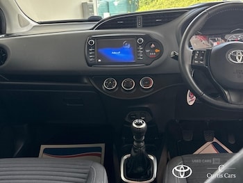 Used Toyota Yaris 2019 for sale - 78977259: Photo