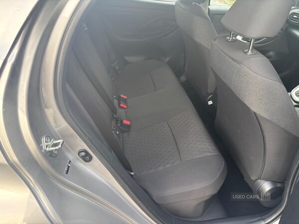 Used Toyota Yaris 2023 for sale - 76759823: Photo 12