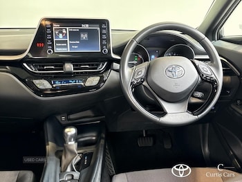 Used Toyota C-HR 2023 for sale - 77613312: Photo