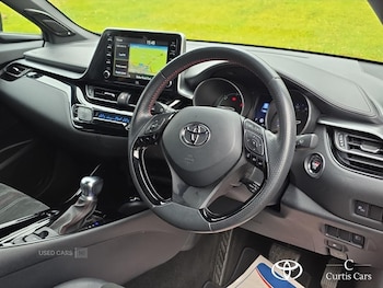 Used Toyota C-HR 2021 for sale - 77626546: Photo