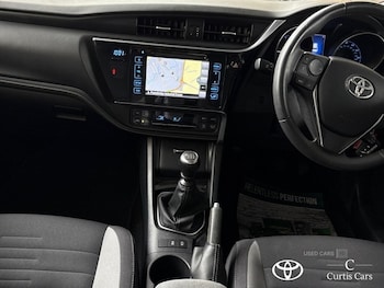 Used Toyota Auris 2016 for sale - 79249307: Photo