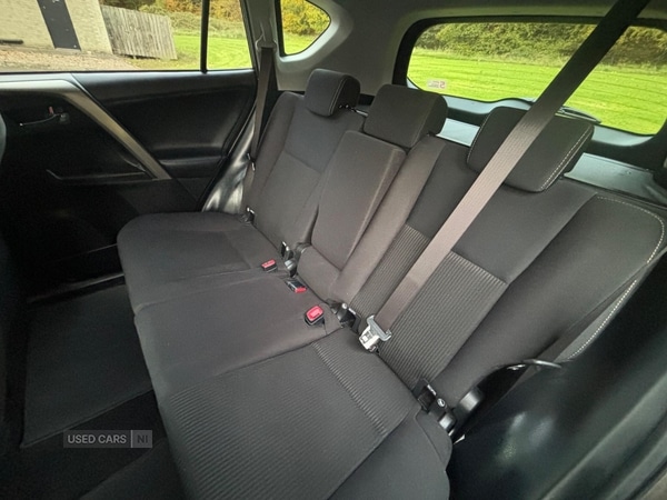 Used Toyota RAV4 2015 for sale - 76359290: Photo 11