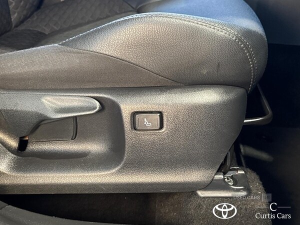 Used Toyota C-HR 2022 for sale - 77400999: Photo 29