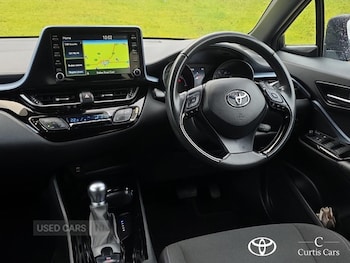Used Toyota C-HR 2021 for sale - 77372045: Photo
