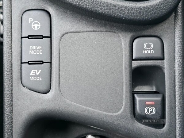 Used Toyota Yaris Cross 2024 for sale - 76021302: Photo 23