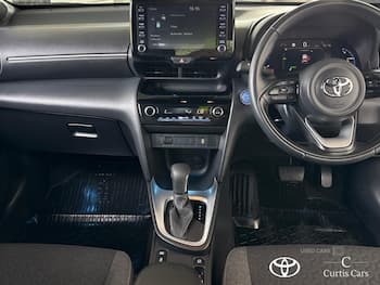 Used Toyota Yaris Cross 2023 for sale - 79646839: Photo