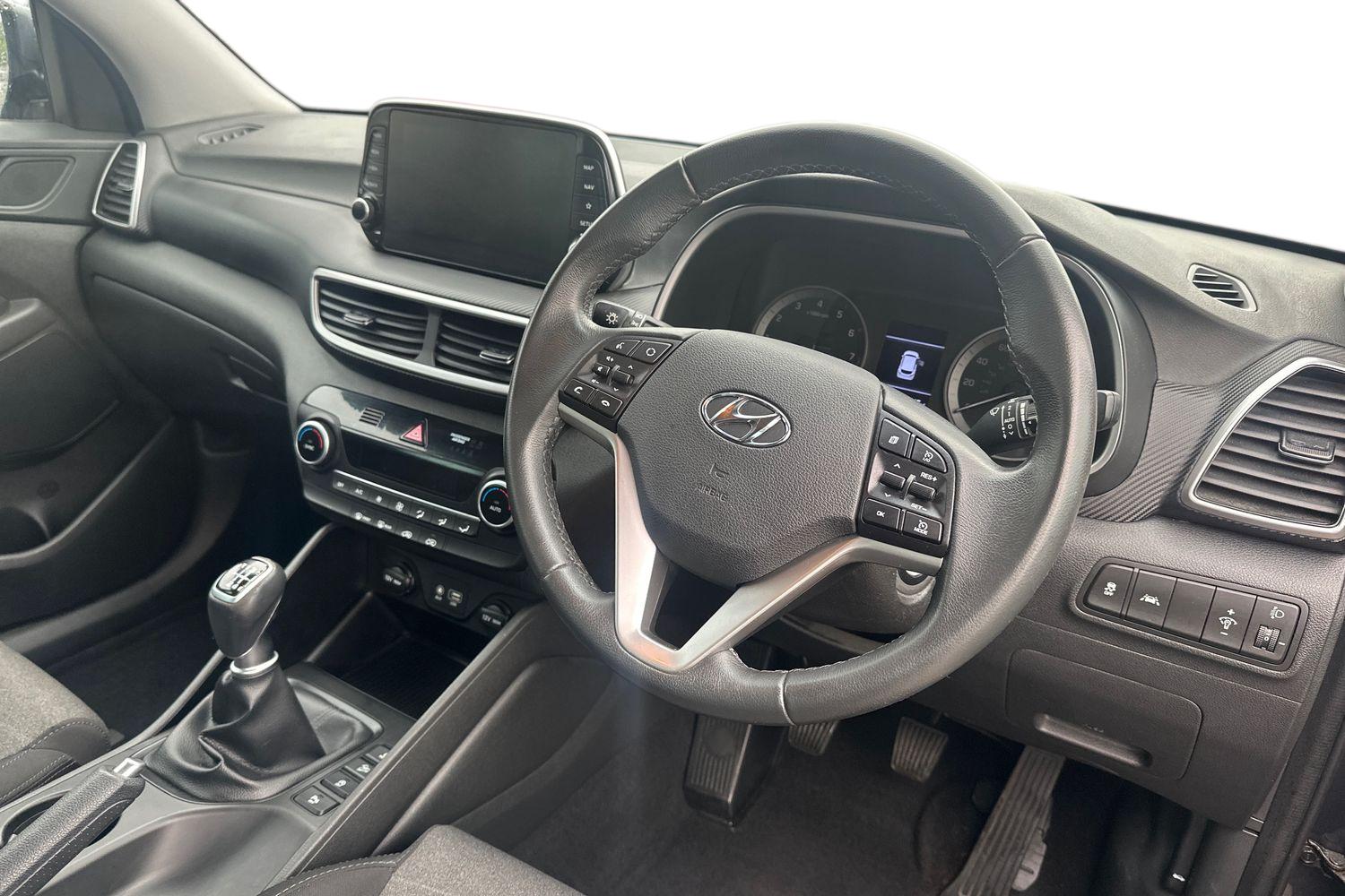 Used Hyundai TUCSON 2018 for sale - 76705360: Photo 2