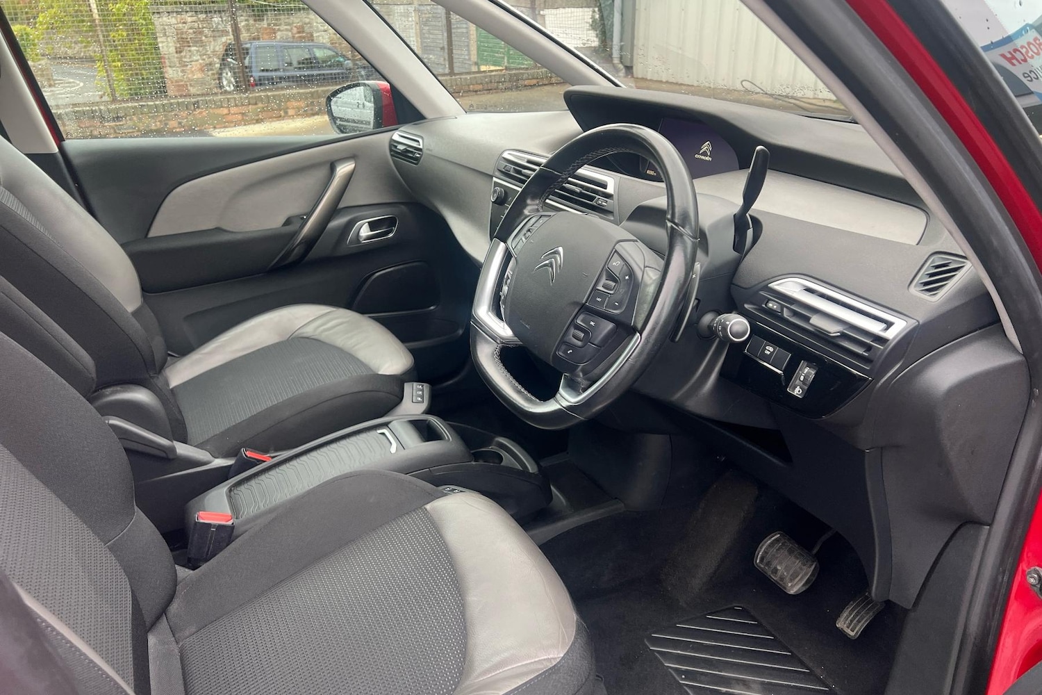 Used Citroen C4 Grand Picasso 2019 for sale - 76141369: Photo 2