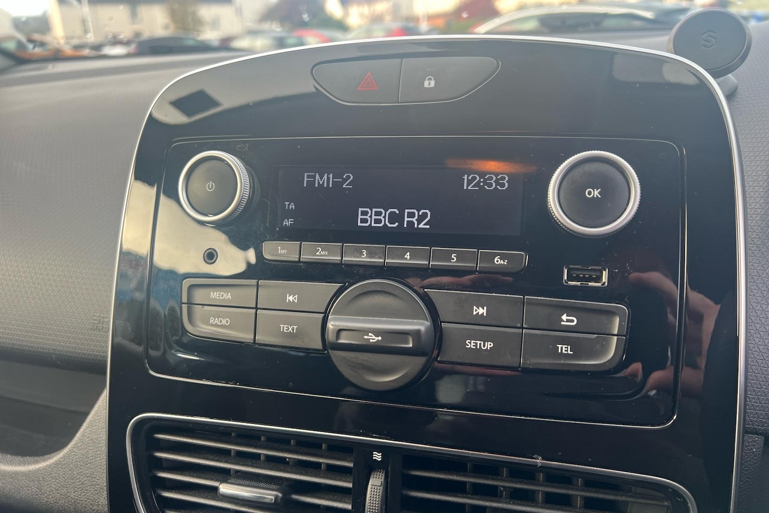 Used Renault Clio 2017 for sale - 76564612: Photo 15