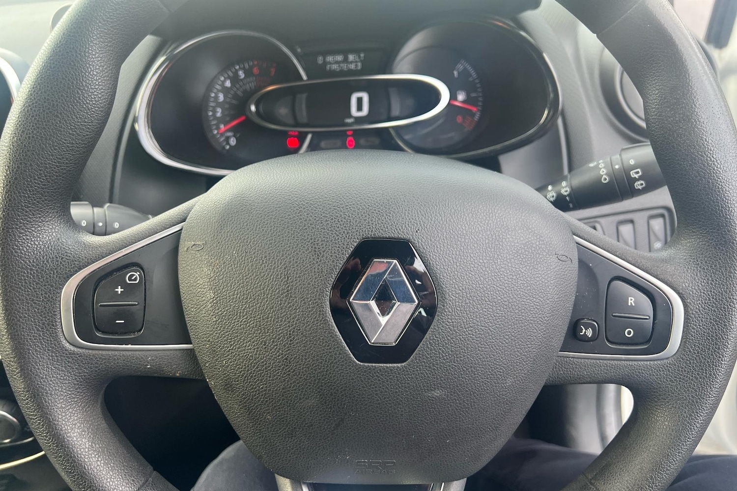 Used Renault Clio 2017 for sale - 76564612: Photo 17