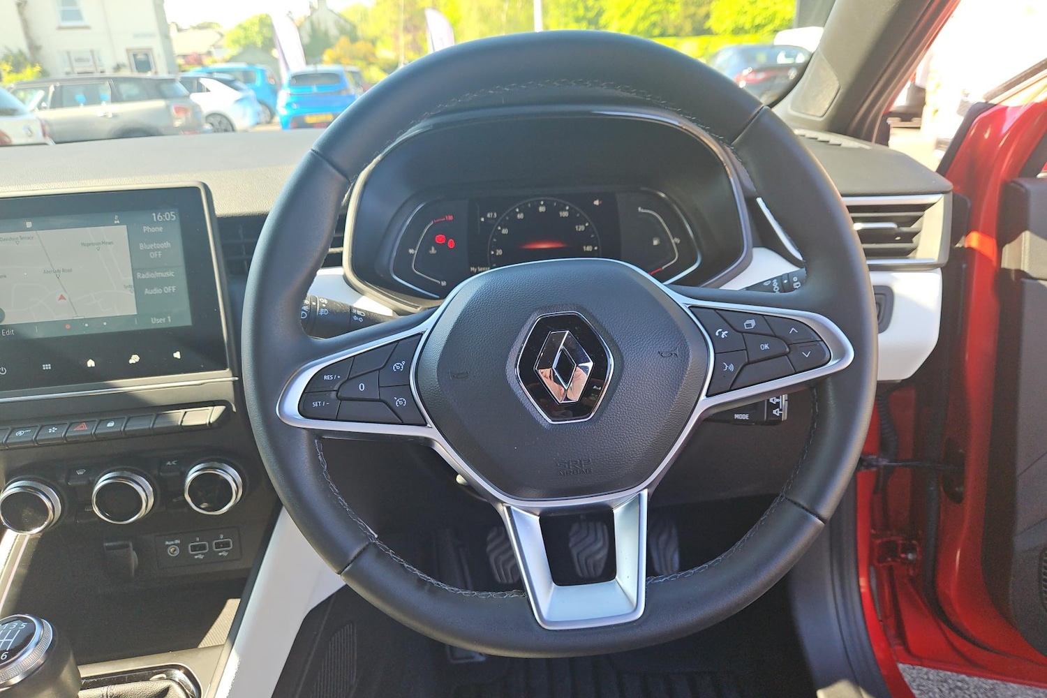 Used Renault Clio 2022 for sale - 75981136: Photo 13