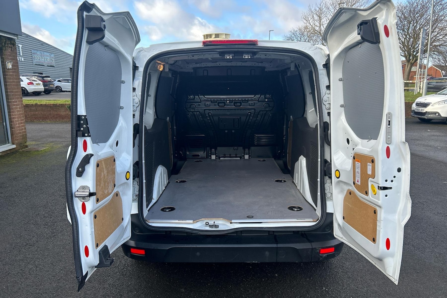 Used Ford Transit Connect 2019 for sale - 76576379: Photo 24