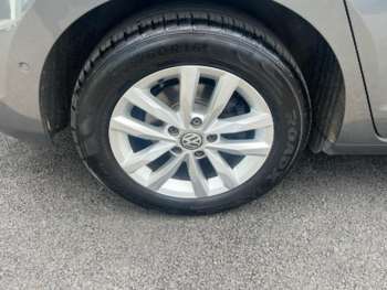 Used Volkswagen Touran  for sale - 74937125: Photo