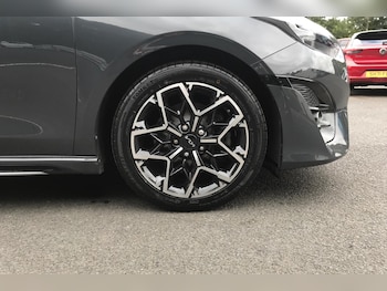 Used Kia Ceed 2022 for sale - 76141411: Photo
