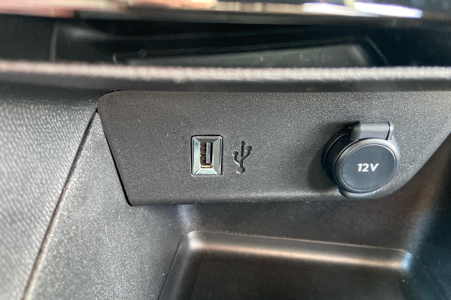 Used Vauxhall Mokka Electric 2024 for sale - 76905870: Photo 24