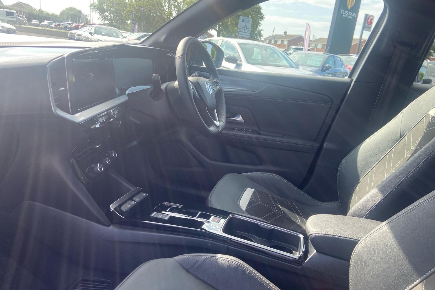 Used Vauxhall Mokka Electric 2024 for sale - 76905870: Photo 5