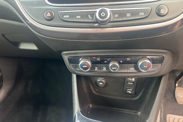 Used Vauxhall Crossland X 2018 for sale - 76169858: Photo 17