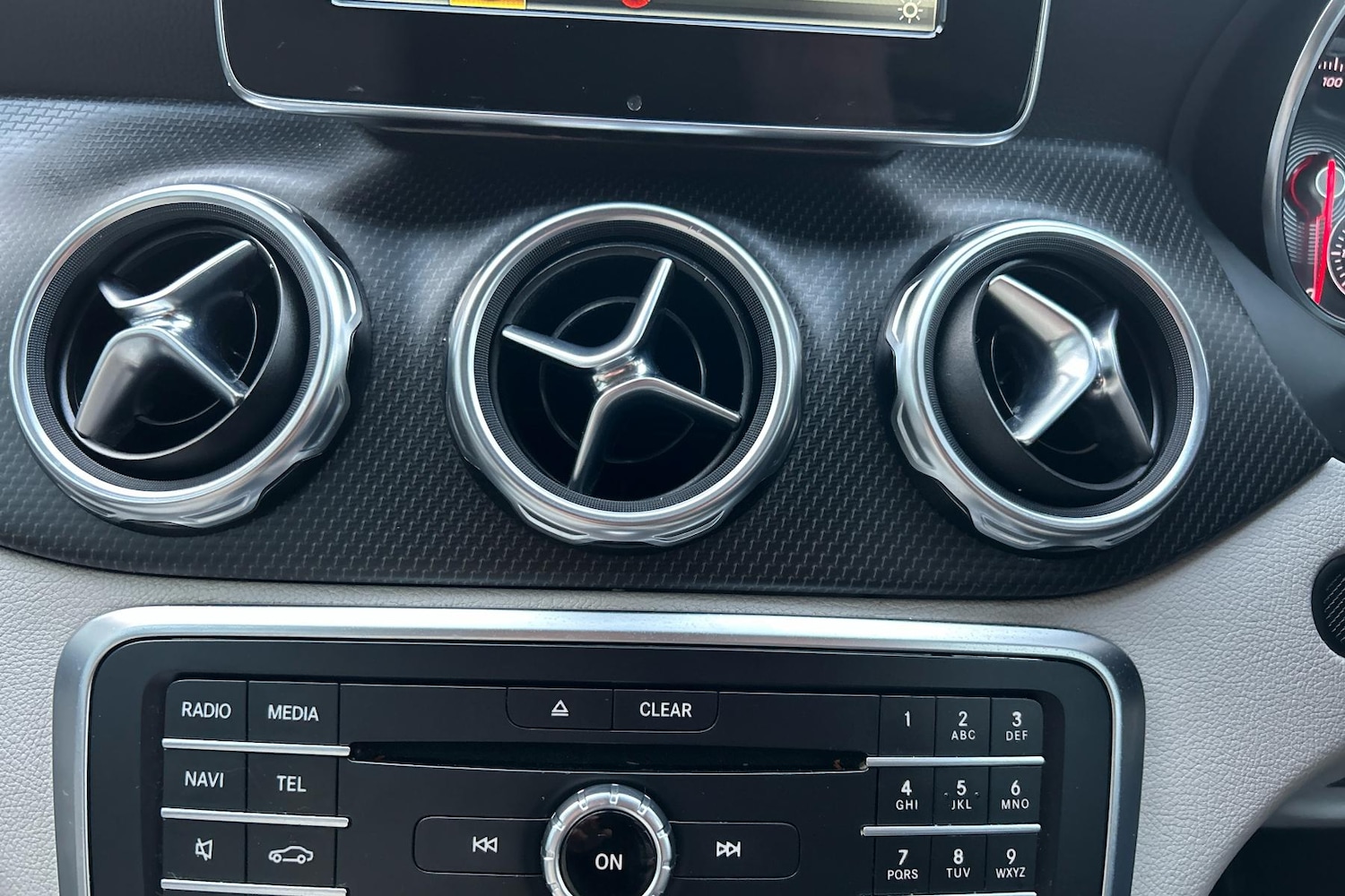 Used Mercedes-Benz GLA 2017 for sale - 76442596: Photo 17