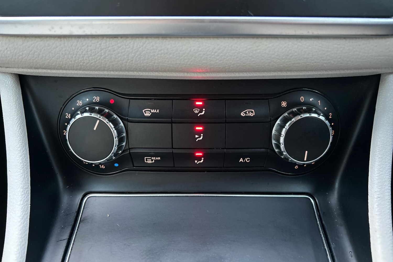 Used Mercedes-Benz GLA 2017 for sale - 76442596: Photo 19