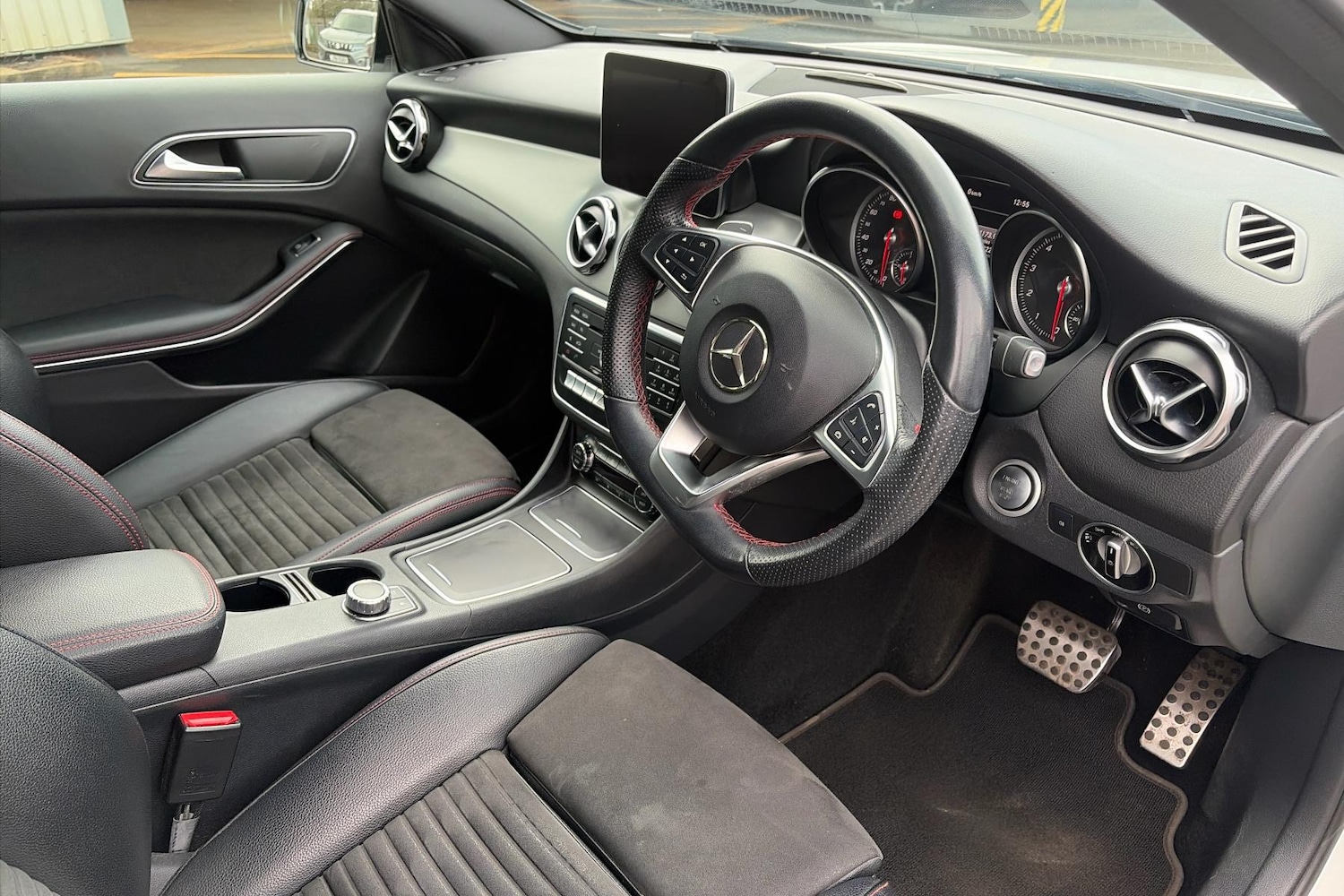 Used Mercedes-Benz GLA for sale - 77687146: Photo 2