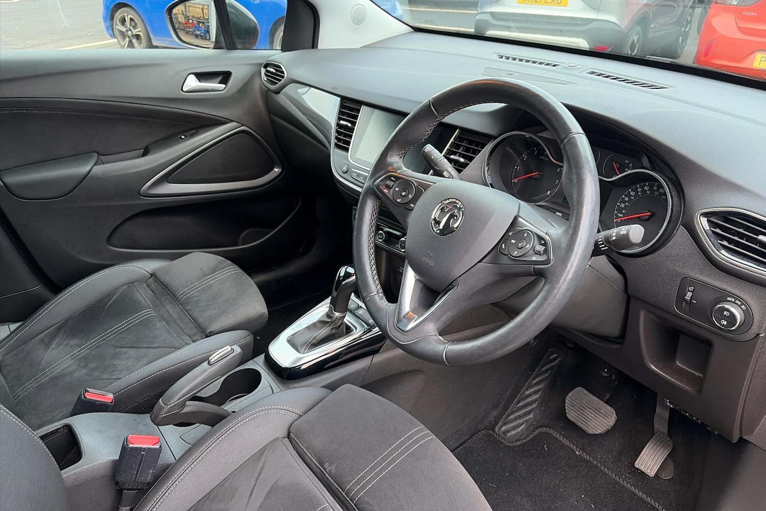 Used Vauxhall Crossland 2022 for sale - 77011390: Photo 2