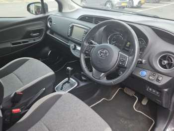 Used Toyota Yaris 2020 for sale - 74923018: Photo