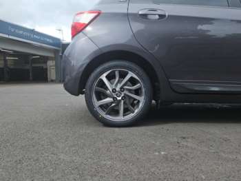 Used Toyota Yaris 2020 for sale - 74923018: Photo