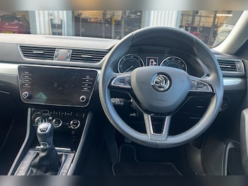 Used Skoda Superb 2017 for sale - 75845156: Photo