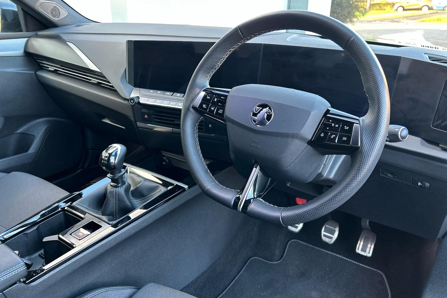 Used Vauxhall Astra 2023 for sale - 76694104: Photo 2