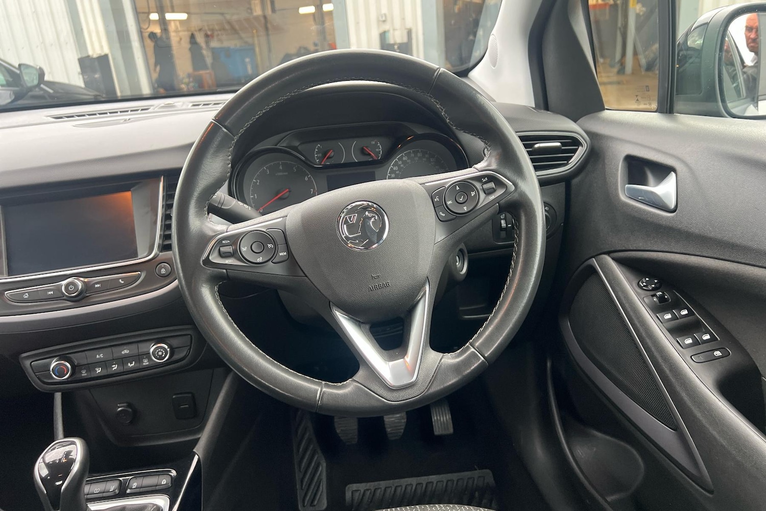 Used Vauxhall Crossland 2021 for sale - 76502791: Photo 4