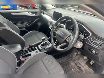 Used Ford Focus 2020 for sale - 76932053: Photo