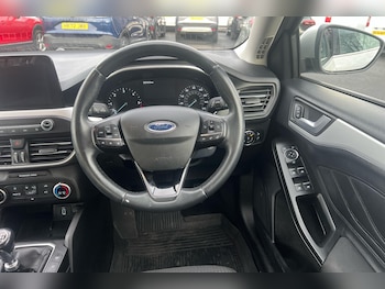 Used Ford Focus 2020 for sale - 76932053: Photo