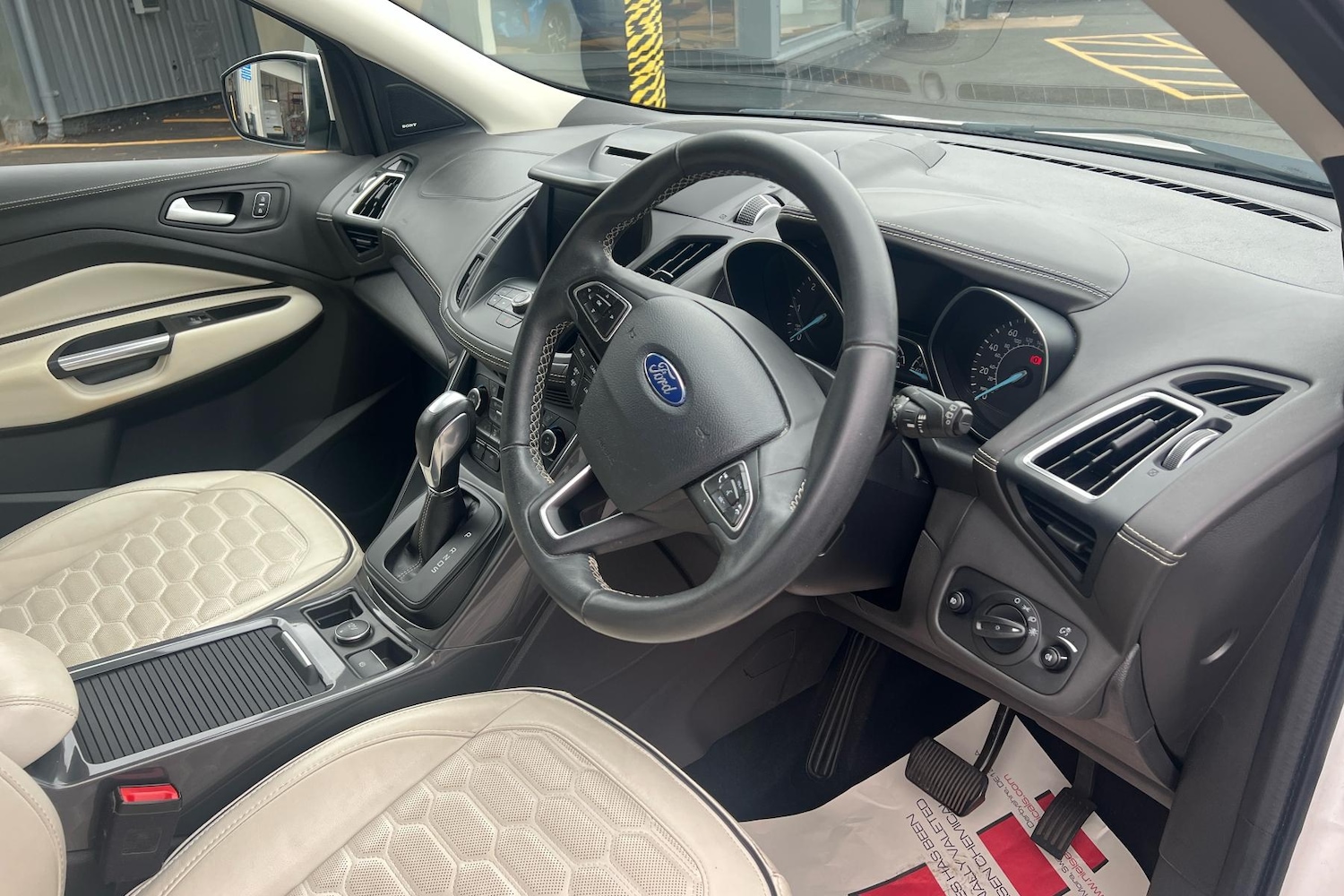 Used Ford Kuga for sale - 76063114: Photo 2