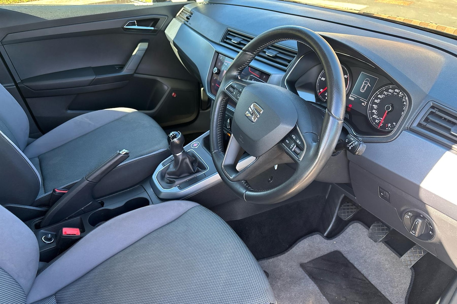 Used SEAT Arona 2019 for sale - 76401560: Photo 2