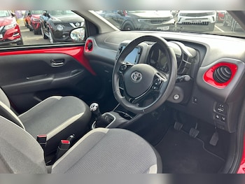 Used Toyota AYGO 2020 for sale - 76968229: Photo