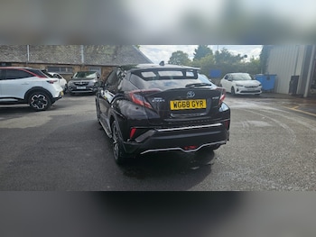 Used Toyota C-HR 2018 for sale - 79535305: Photo