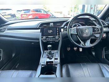Used Honda Civic 2018 for sale - 75734555: Photo