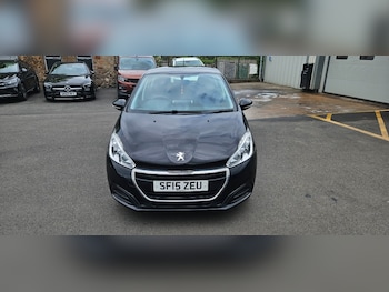 Used Peugeot 208 undefined for sale - 78610474: Photo
