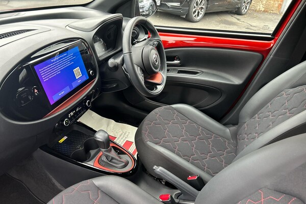 Used Toyota Aygo X 2024 for sale - 76262613: Photo 5