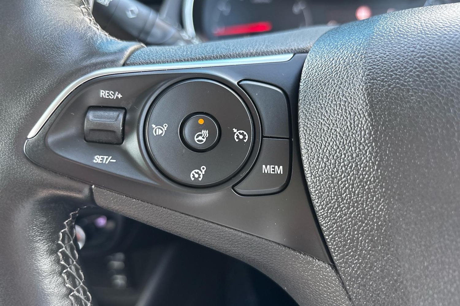 Used Vauxhall Crossland 2024 for sale - 76611054: Photo 21