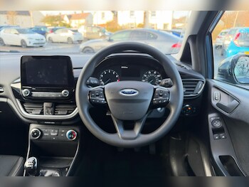 Used Ford Fiesta 2022 for sale - 77240010: Photo
